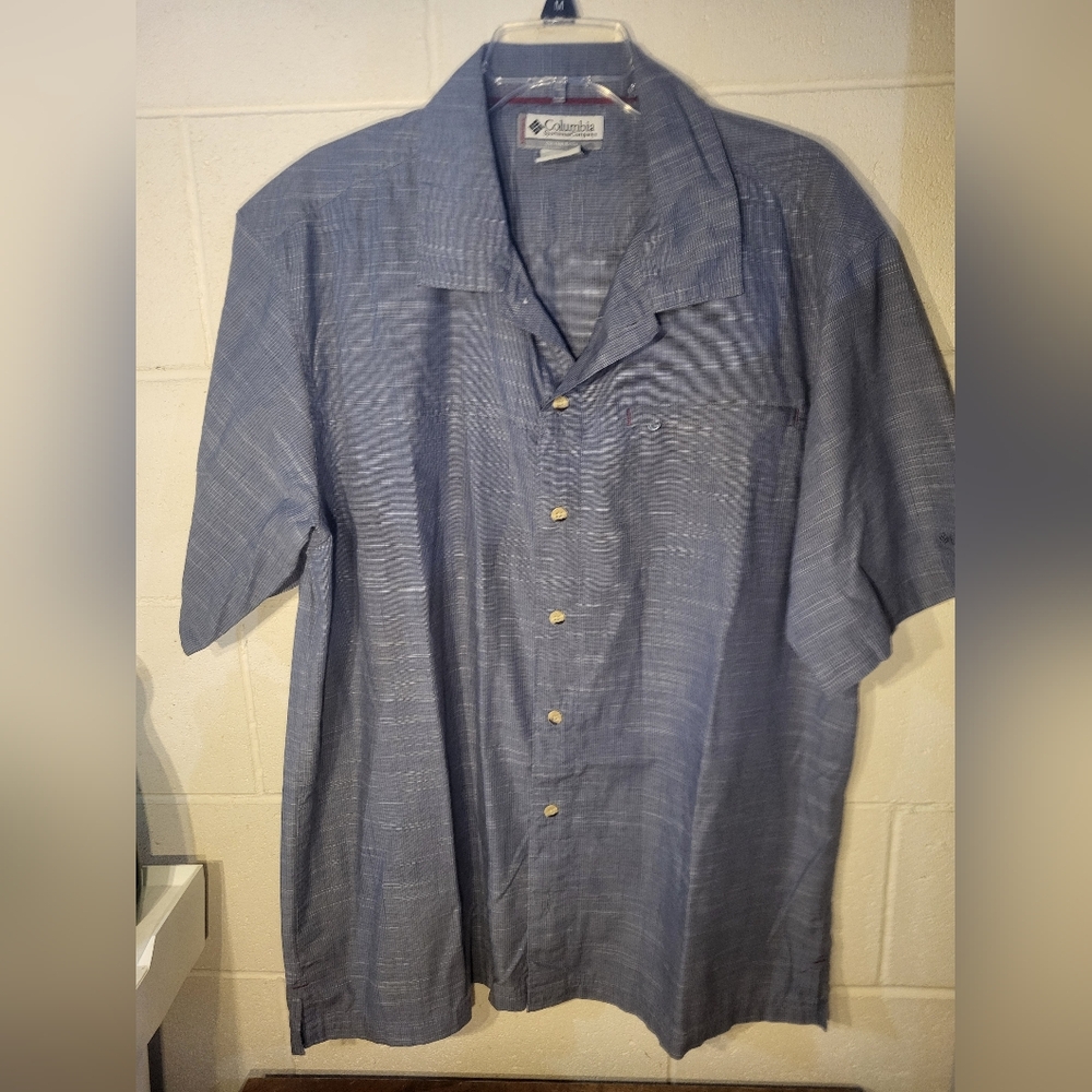 Columbia Men's Casual Blue Button Down Shirt